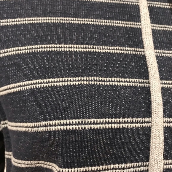 ☮️ BILLABONG. Women’s Pull Over - Picture 3 of 4